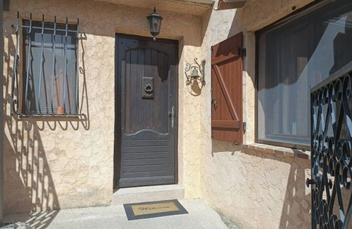 Utelle Apartment | Appartement Privatisé Dans Maison