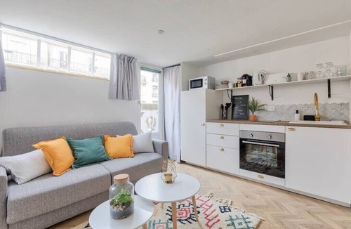Quartier de la Plaine-de-Monceaux Apartment | Appartement proche Arc Triomphe 4P