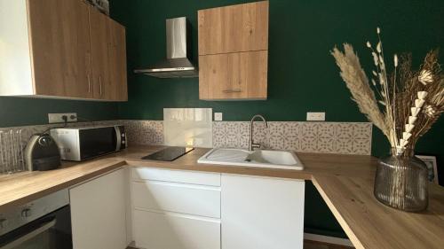 Gare-Jouvenet Apartment | Appartement proche gare avec garage