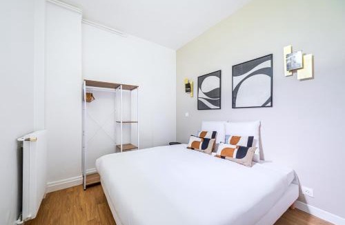 Saint-Denis Apartment | Appartement proche Paris Porte de Versailles - II
