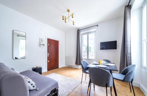 Saint-Denis Apartment | Appartement proche Paris Porte de Versailles - II