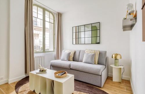 Quartier de l'Ecole-Militaire Apartment | Appartement proche Tour Eiffel