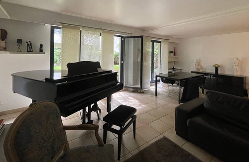 Hopital Saint-Louis Apartment | Appartement Quartier Republique 2