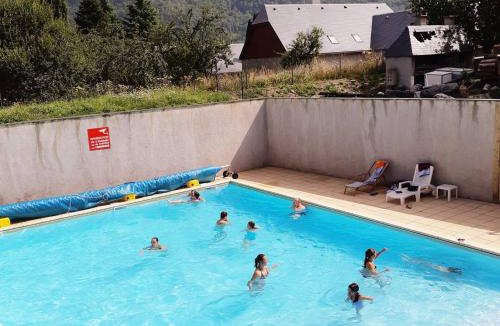 Vignec Apartment | Appartement rénové 6 pers avec accès piscine - FR-1-504-596