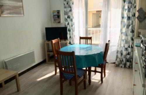 Fort-Mahon-Plage Apartment | APPARTEMENT RDC 4 PERS A 100 M DE LA MER