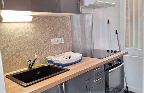 Mayenne Apartment | Appartement RDC Centre Ville