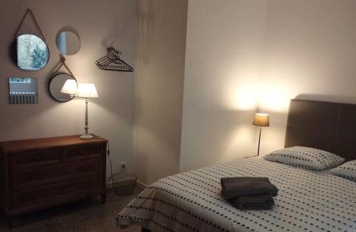 Nerac Apartment | Appartement RDC et cour privée.
