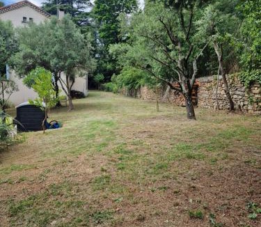 Aubenas Apartment | Appartement RDC Le Brin de soleil, Gite l Echapée Belle