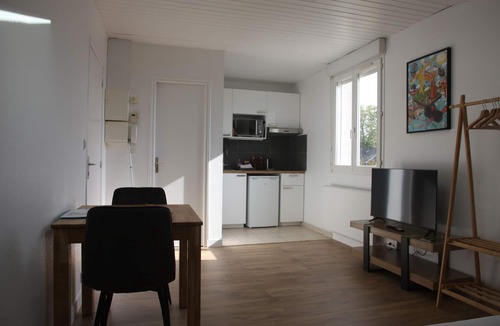 Pont Rousseau Hotel | Appartement RIOM