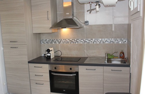 La Belle de Mai Apartment | Appartement Rouge, Bienvenus à la Belle de Mai !