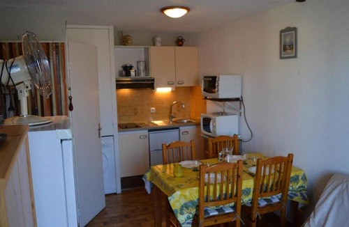 Saint-Cyprien Plage Apartment | Appartement Saint-Cyprien, 1 pièce, 4 personnes - FR-1-225D-173