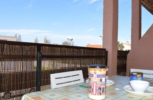 Saint-Cyprien Plage Apartment | Appartement Saint-Cyprien, 1 pièce, 4 personnes - FR-1-225D-173