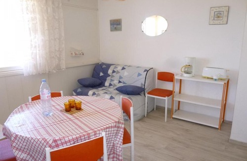 Saint-Jean-de-Monts Apartment | Appartement Saint-Jean-de-Monts, 2 pièces, 4 personnes - FR-1-224C-146