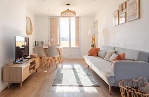 Saint-Lazare Apartment | Appartement Saint Charles