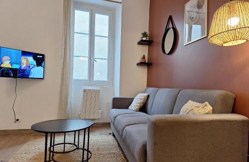 Salies-de-Bearn Apartment | Appartement Saliora