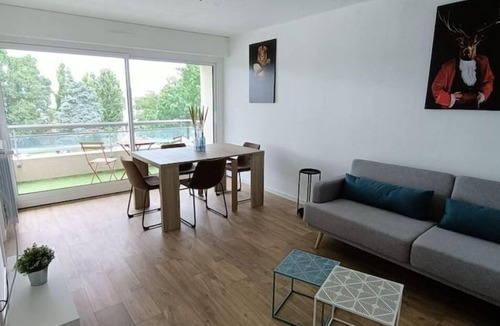 Saint-Jacques-de-la-Lande Apartment | Appartement Sans vis a vis à 2 min de la Rocade