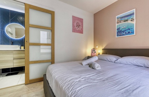 Levallois-Perret Apartment | Appartement Scandi - Welkeys