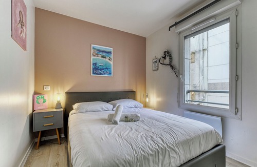 Levallois-Perret Apartment | Appartement Scandi - Welkeys