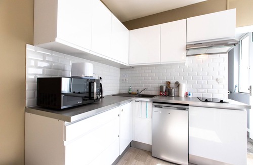 Saint-Quentin Apartment | Appartement sleeps 4 + terrace ref TR13