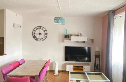 Lezignan-Corbieres Apartment | Appartement spacieux à Lézignan-Corbières de 75 m²