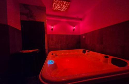 Thiers Apartment | Appartement Spa - Jacuzzi privatif - Fer Rêver 63