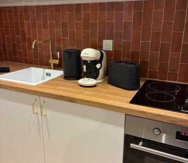 Downtown Angers Apartment | Appartement spacieux 8 pers - Coeur d'Angers - Balcon