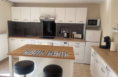 Denat Apartment | Appartement Spacieux au Calme ,15mn D'albi
