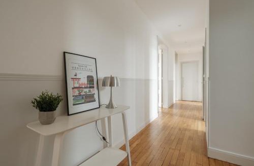 Madeleine-Champ de Mars Apartment | Appartement Spacieux et Lumineux en Centre-Ville