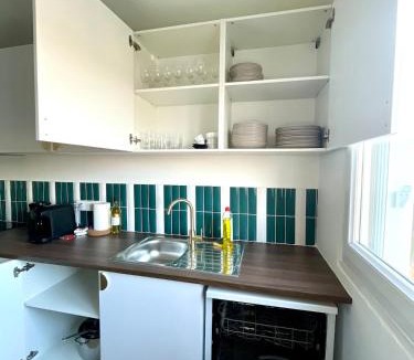 Taverny Apartment | Appartement spacieux pour 8 personnes, Parking privé gratuit, Gare a 10 min à pied