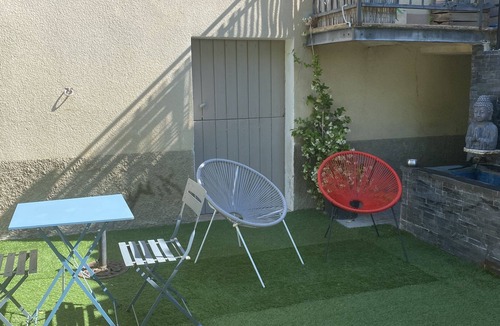 Puyvert Apartment | Appartement st Victor