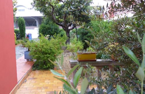 Moyen-Vernet Apartment | Appartement Stade Aime Giral