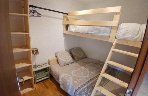 Laye Apartment | Appartement station de Laye