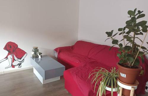 Charonne Apartment | Appartement Street-art