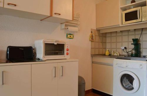 Argeles Plage Apartment | Appartement Studio cabine 4 couchages ARGELES SUR MER AR030-036