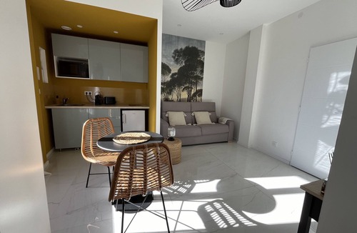 Clapiers Apartment | Appartement Studio Dans Mas en Pierre Rénové