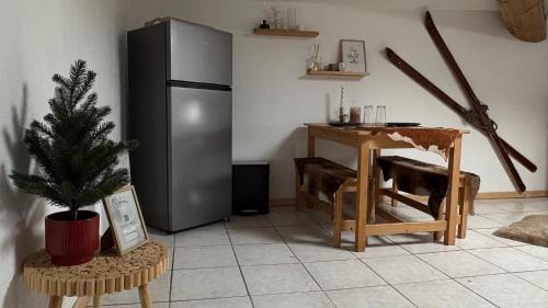 Trebes Apartment | Appartement style chalet proche Cité Carcassonne & lac de la Cavayère
