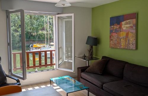 La Roche-Bernard Apartment | Appartement sur le port de la Roche Bernard 2chambres