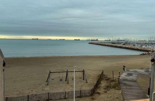 Fos-sur-Mer Apartment | Appartement sur la plage