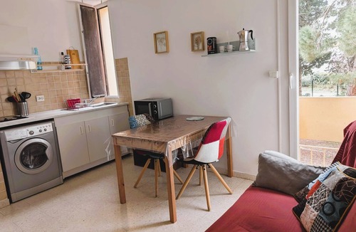 Balaruc-les-Bains Apartment | Appartement T1 Idéal Curistes