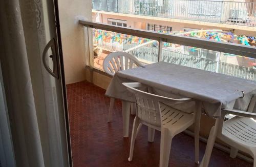 Le Chateau Apartment | Appartement T3 à 50m de la plage, proche centre - FR-1-696-50