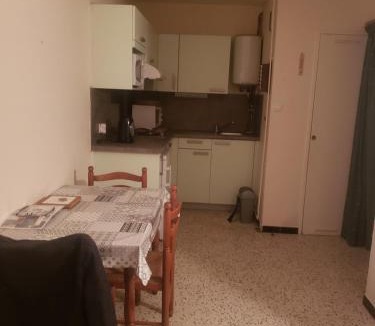 Argeles Plage Apartment | Appartement T2 100 m de la mer