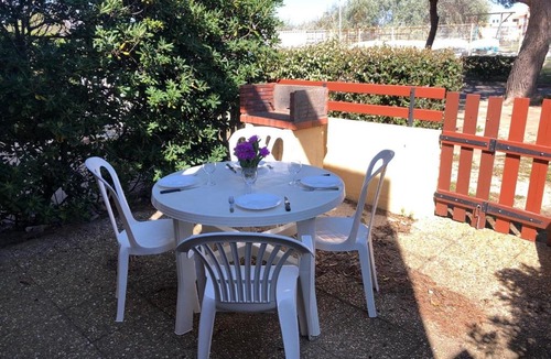 Le Barcares Apartment | Appartement T2, 4 Couchages, Terrasse, Jardinet, Parking, Proche Commerces et Plage, Le Barcarès - FR-1-81-298