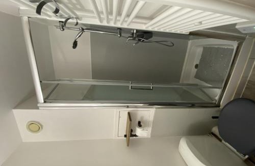 La Roche-Posay Apartment | Appartement T2 avec terrasse et Wi-Fi proche des Thermes du Connétable - FR-1-541-125