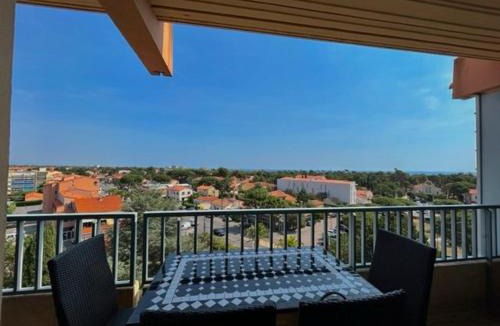 Argeles Plage Apartment | Appartement T2 cabine avec parking sécurisé à 200m de la plage - FR-1-388-178