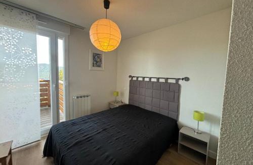 Les Angles Apartment | Appartement T2 Cabine avec Parking, vue sur Lac - FR-1-593-4