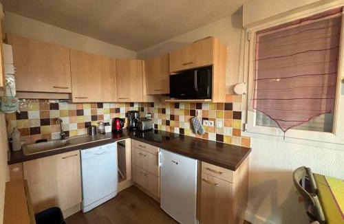 Les Angles Apartment | Appartement T2 Cabine avec Parking, vue sur Lac - FR-1-593-4