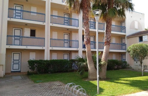 Le Lavandou Apartment | Appartement T2 cabine 2 étoiles au Lavandou avec climatisation - FR-1-308-92