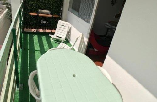 Leucate Apartment | Appartement T2+Cabine à Port Leucate - Piscine, Plage à Proximité, Parking Privé - FR-1-81-423