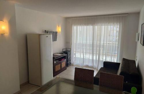 Argeles Plage Apartment | Appartement T2 Climatisé, Terrasse de 23m², Piscine, Parking, à 100m de la Plage, Argelès-sur-Mer - FR-1-388-203