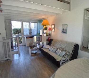 Buzet-sur-Tarn Apartment | Appartement T2 face au golf